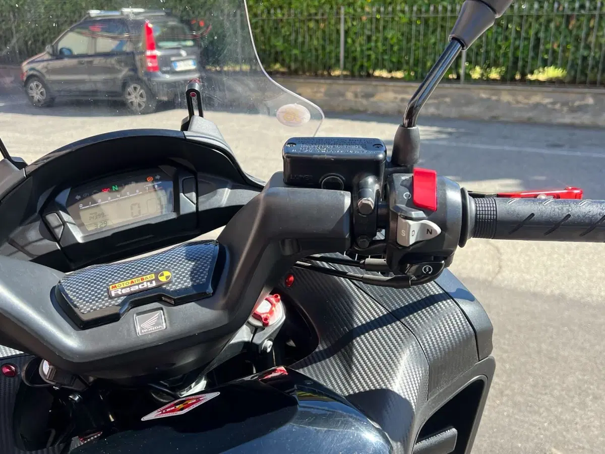 Honda Integra 750 DCT ABS (2014 - 15) (11)