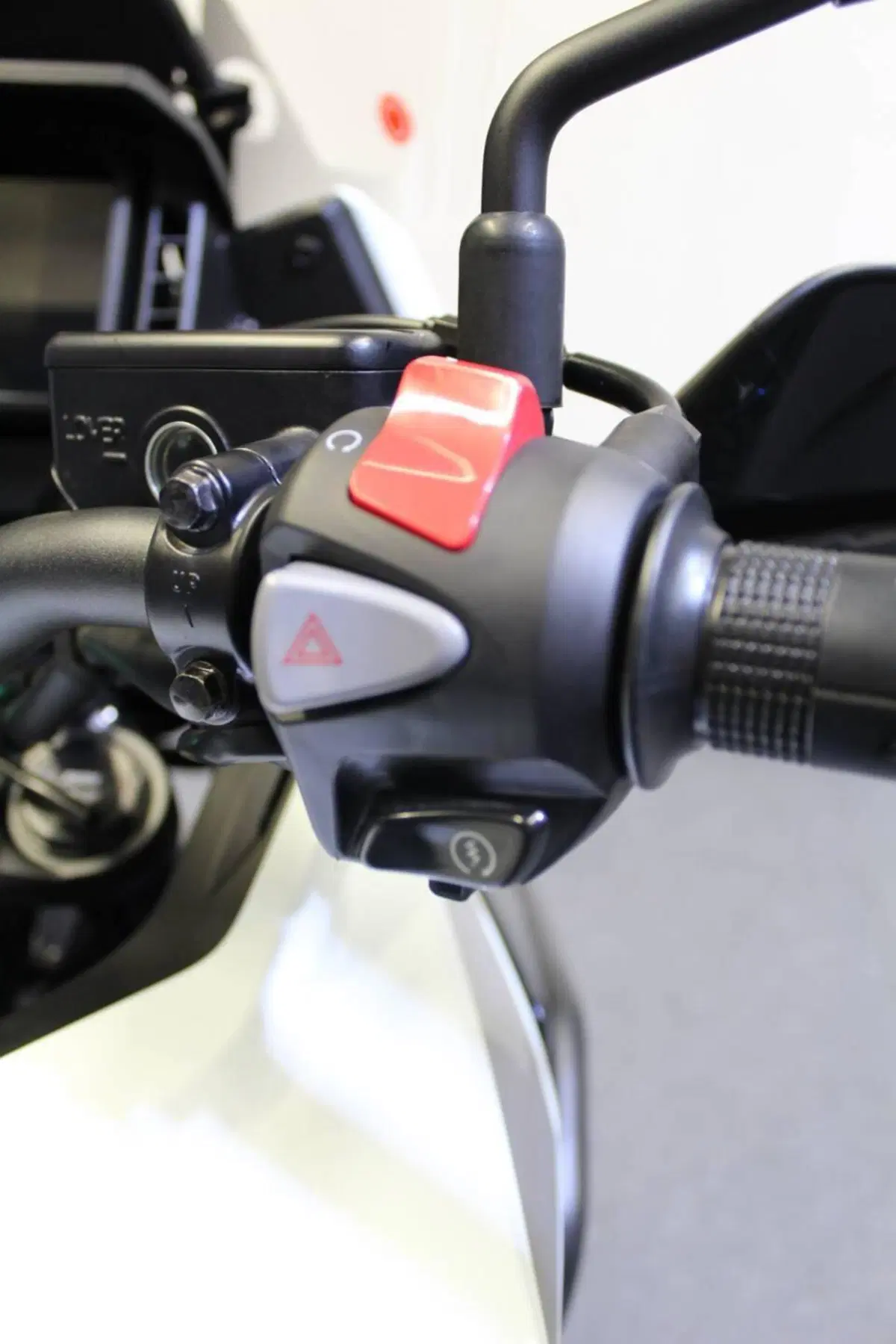 Honda NX500 (2024 - 25) (11)