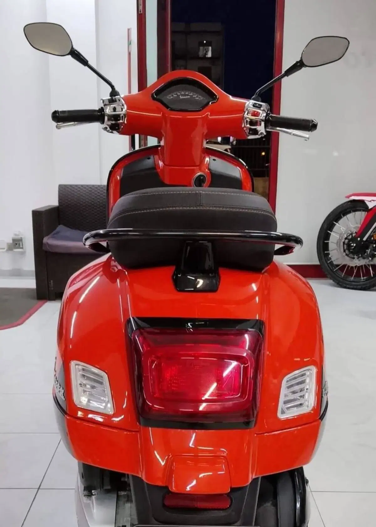 Vespa GTS 300 Super Sport (2023 - 24) (5)