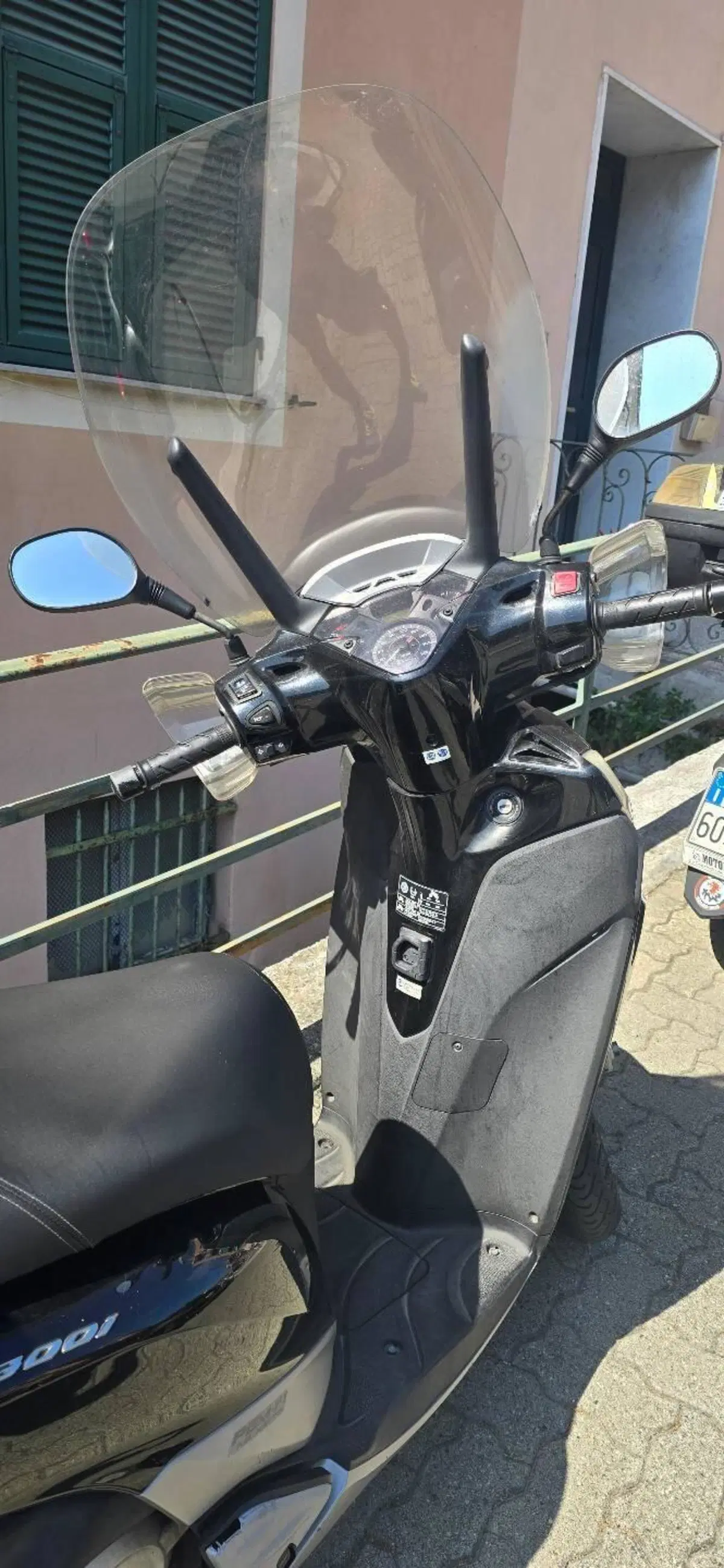 Honda SH 300 i ABS (2013 - 14) (5)