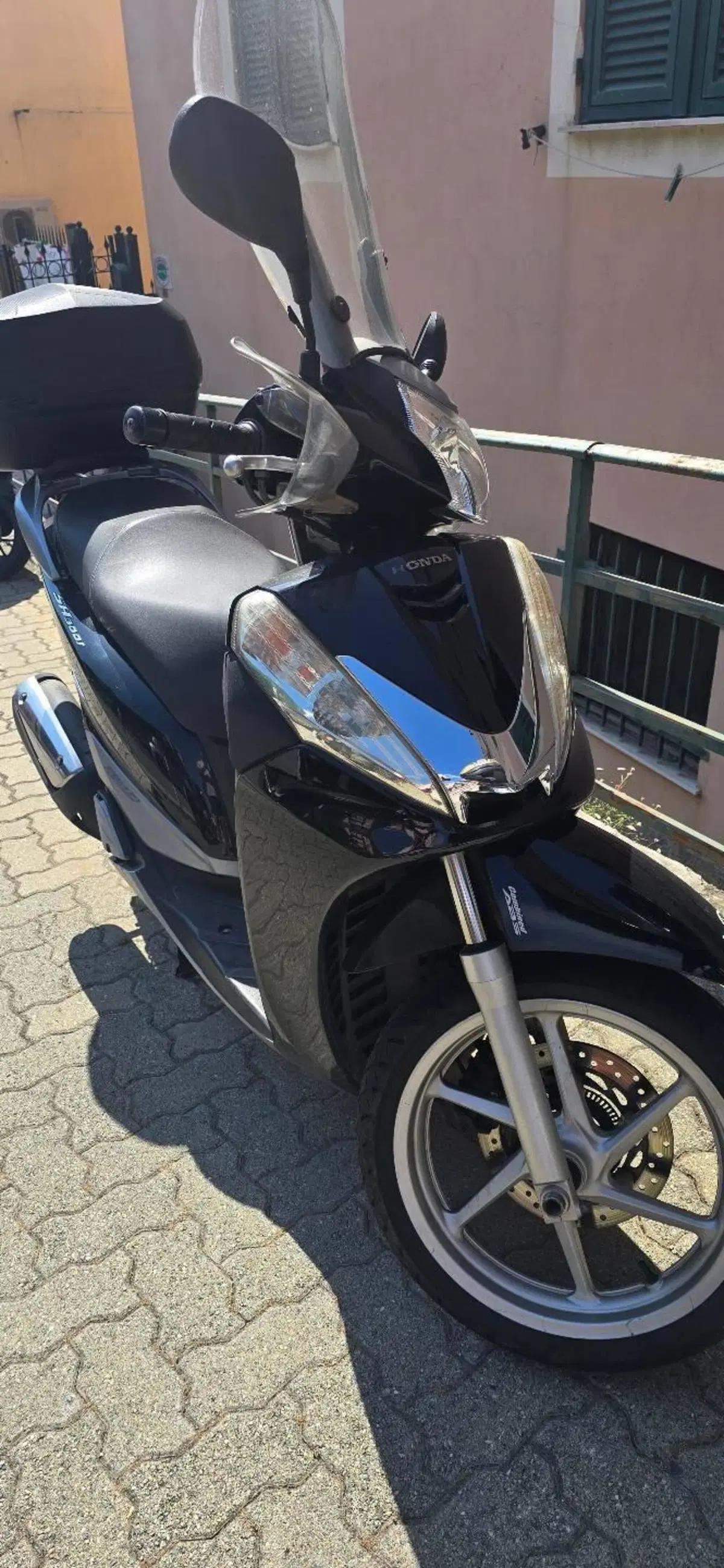 Honda SH 300 i ABS (2013 - 14) (7)