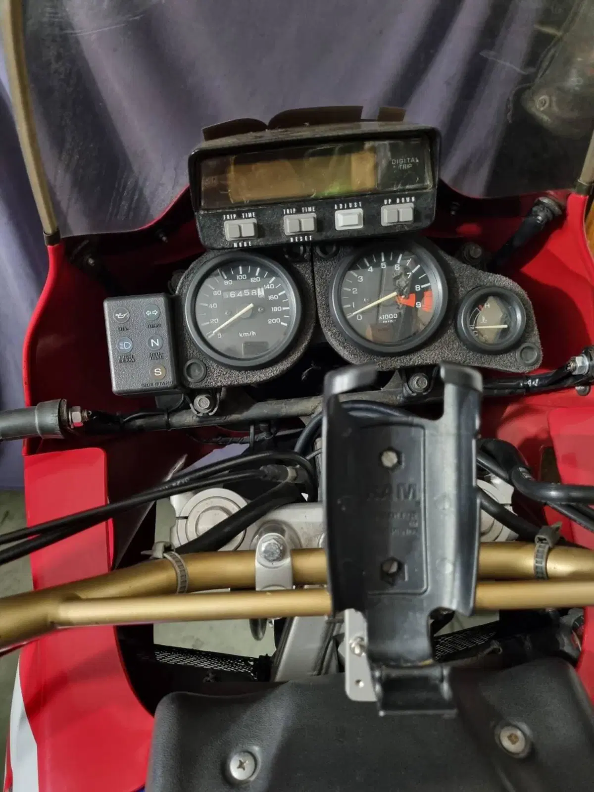 Honda Africa Twin XRV 750 (1996 - 02) (5)