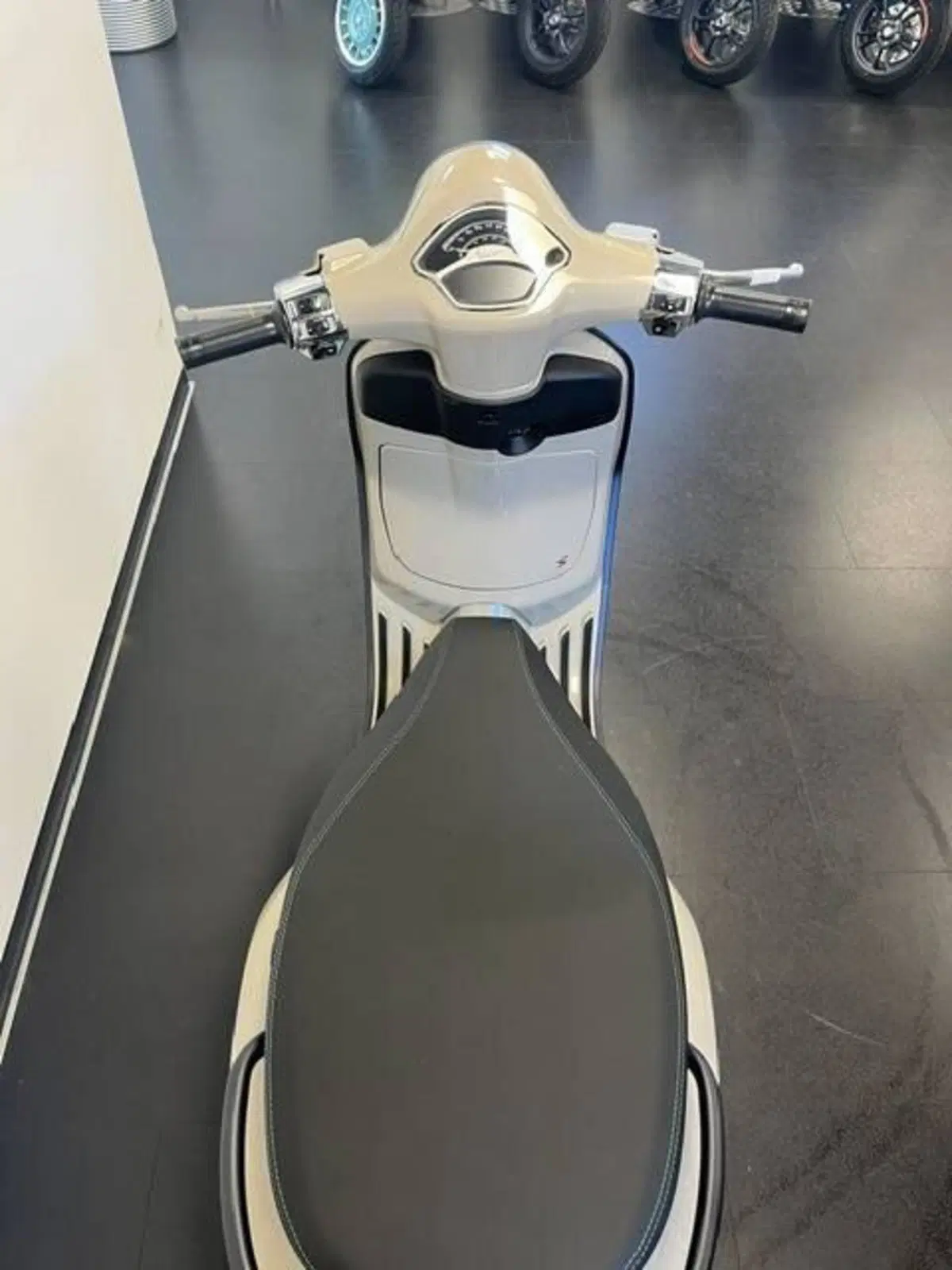 Vespa Primavera 50 S (2023 - 25) (5)