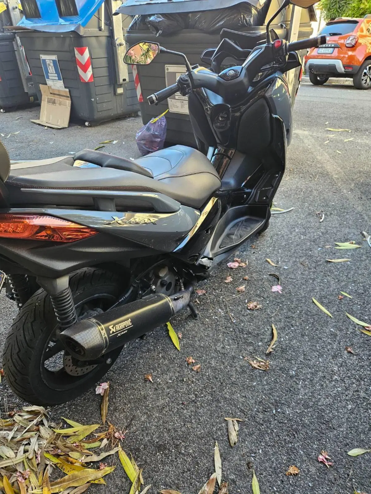 Yamaha X-Max 300 Tech Max (2020) (3)