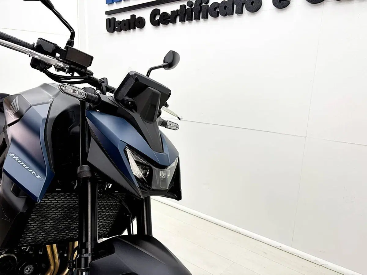 Honda CB 750 Hornet (2026) (10)