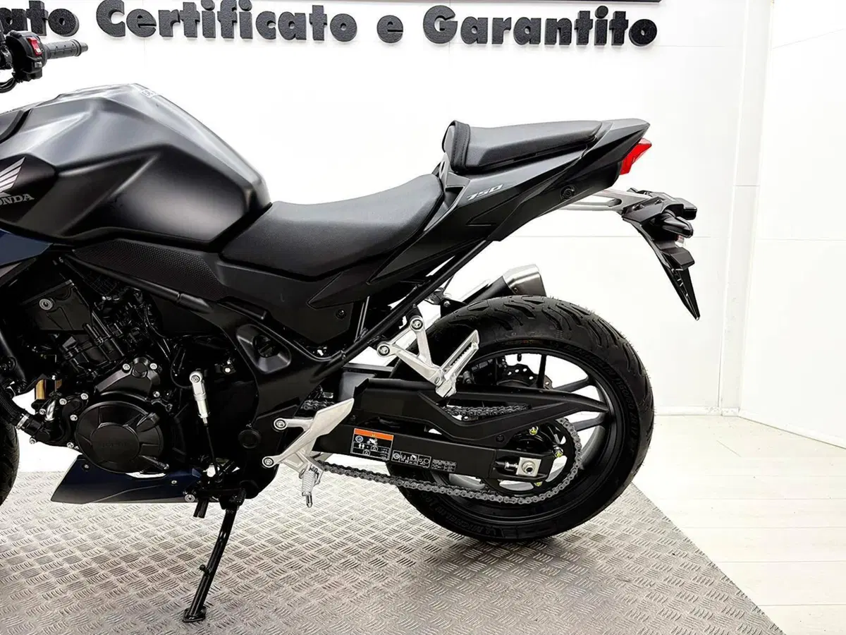 Honda CB 750 Hornet (2026) (15)