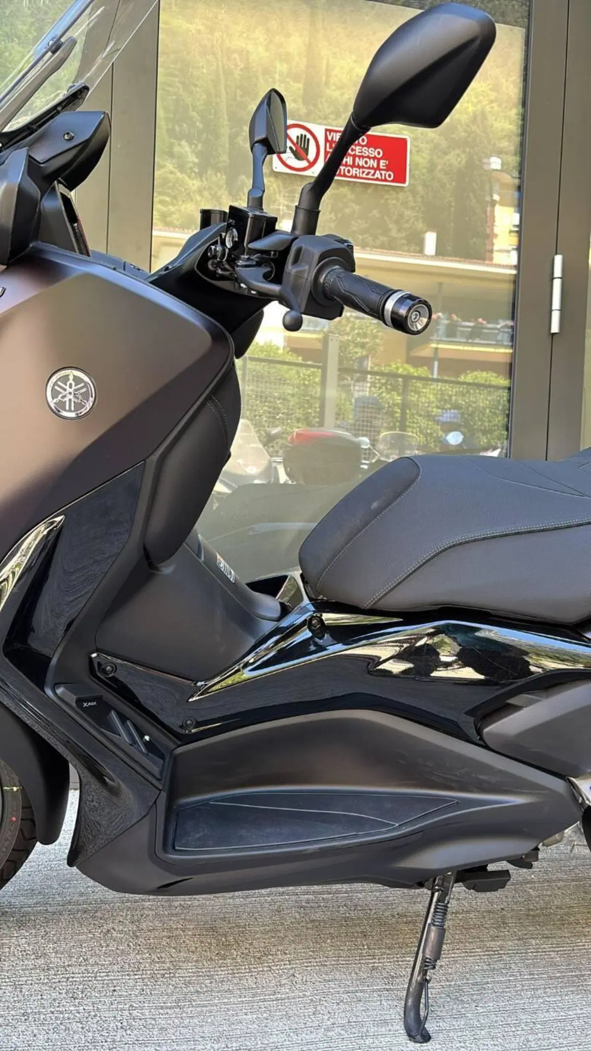 Yamaha X-Max 125 Tech Max (2025 - 26) (8)