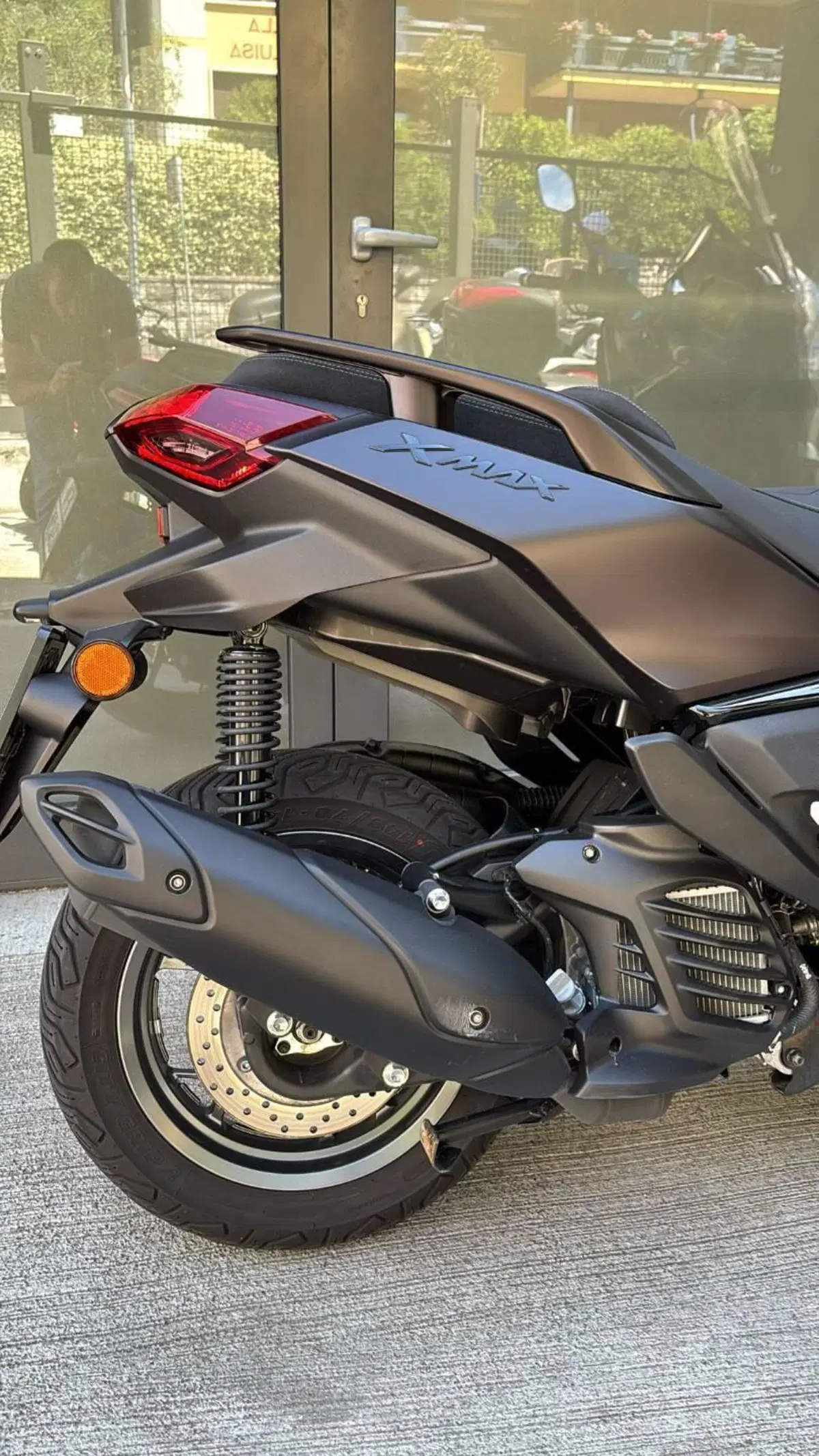 Yamaha X-Max 125 Tech Max (2025 - 26) (11)