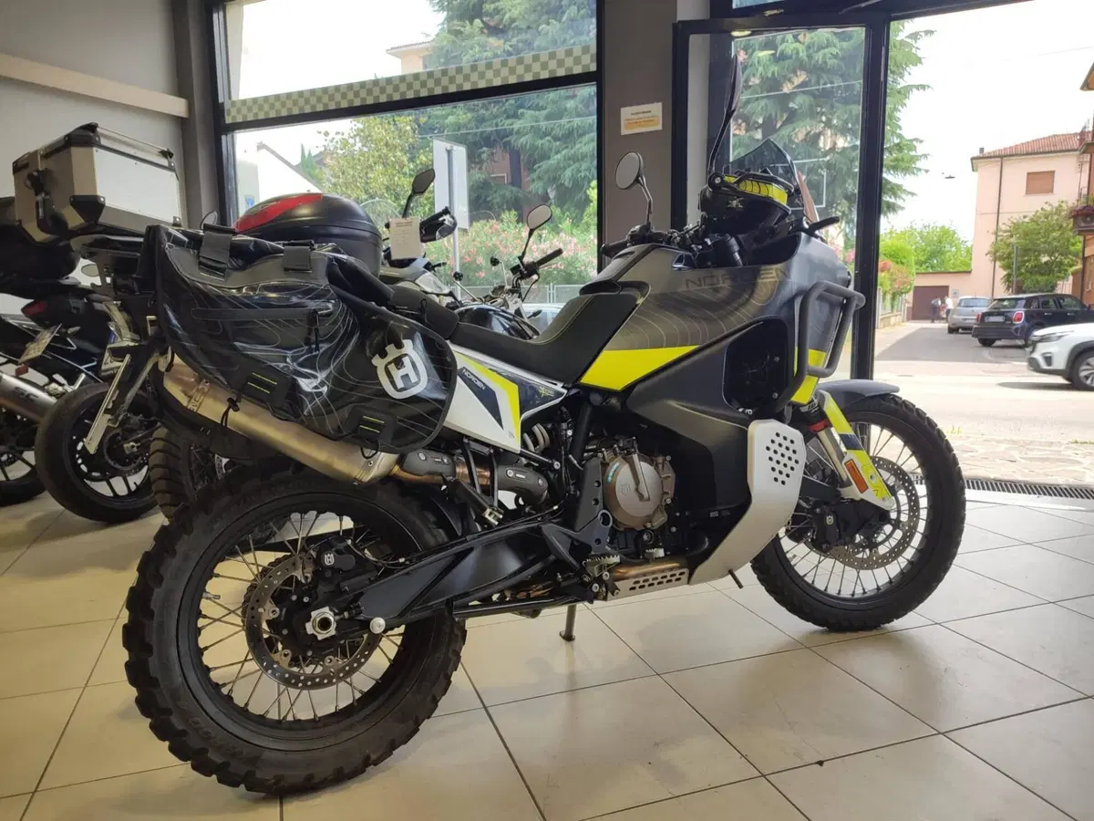 Husqvarna Norden 901 (2022 - 26) (3)
