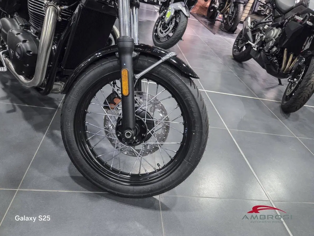 Triumph Bonneville T100 Icon Edition (2025 - 26) (7)