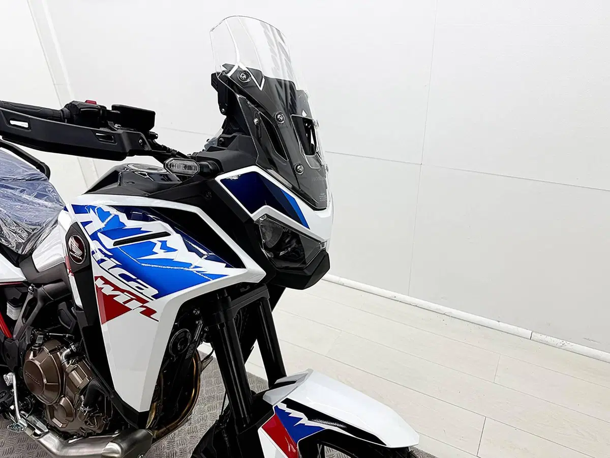 Honda Africa Twin CRF 1100L (2024 - 26) (10)