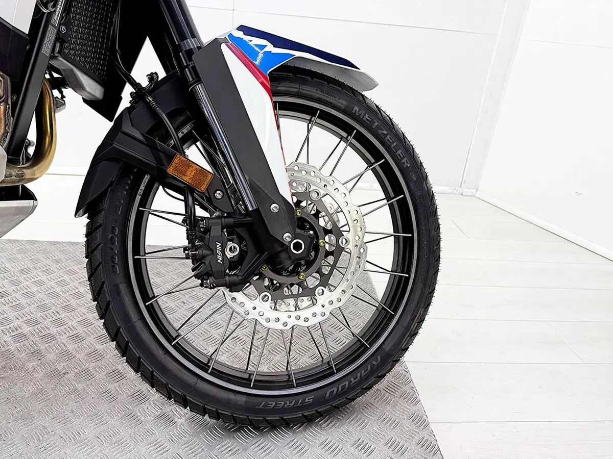 Honda Africa Twin CRF 1100L (2024 - 26) (12)