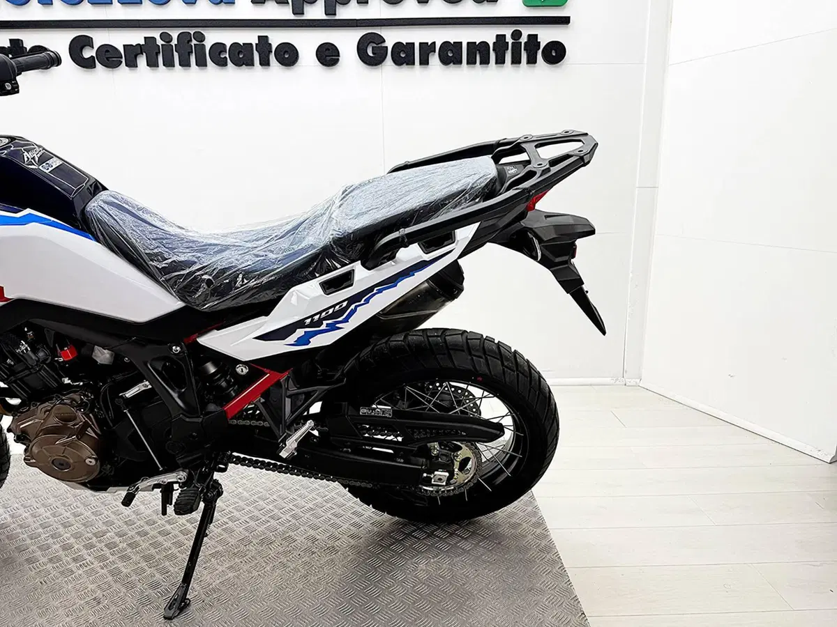 Honda Africa Twin CRF 1100L (2024 - 26) (16)