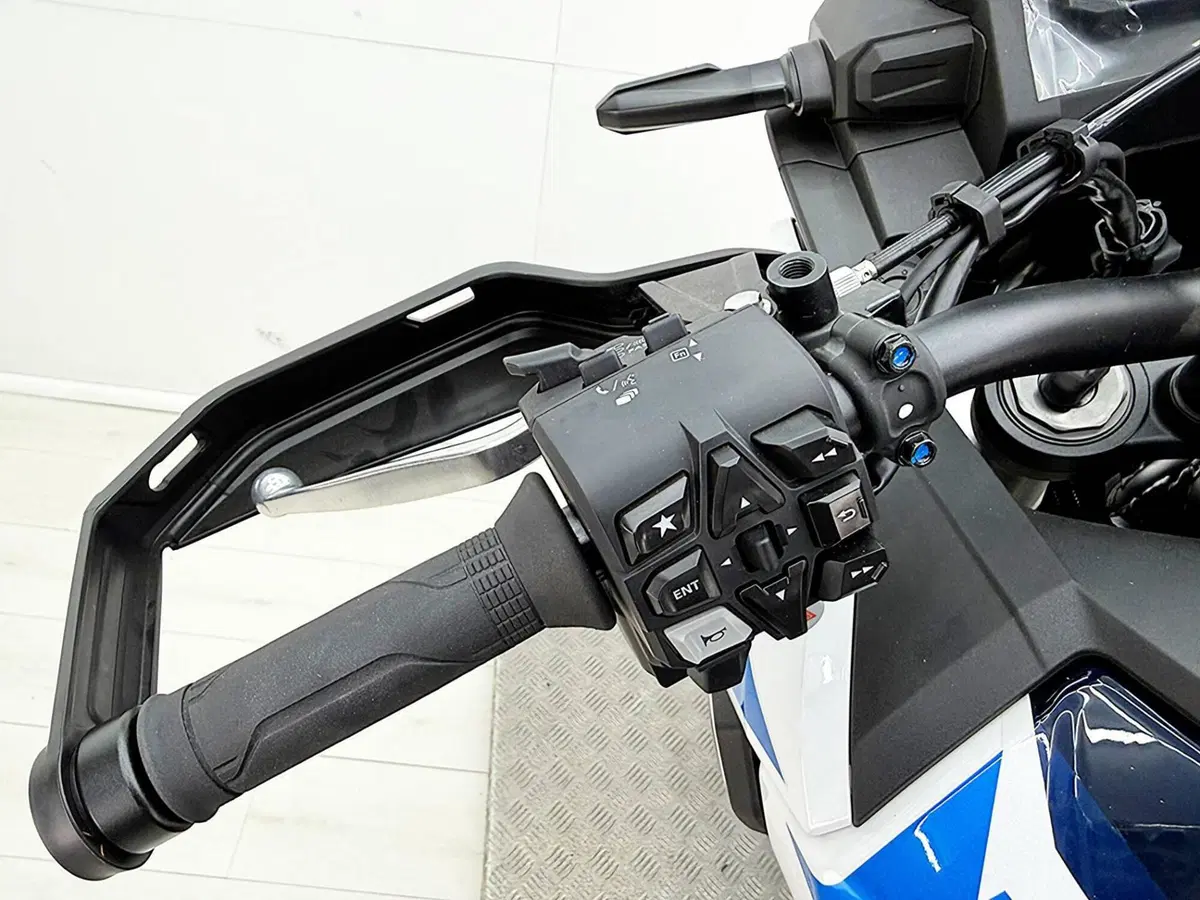 Honda Africa Twin CRF 1100L (2024 - 26) (20)
