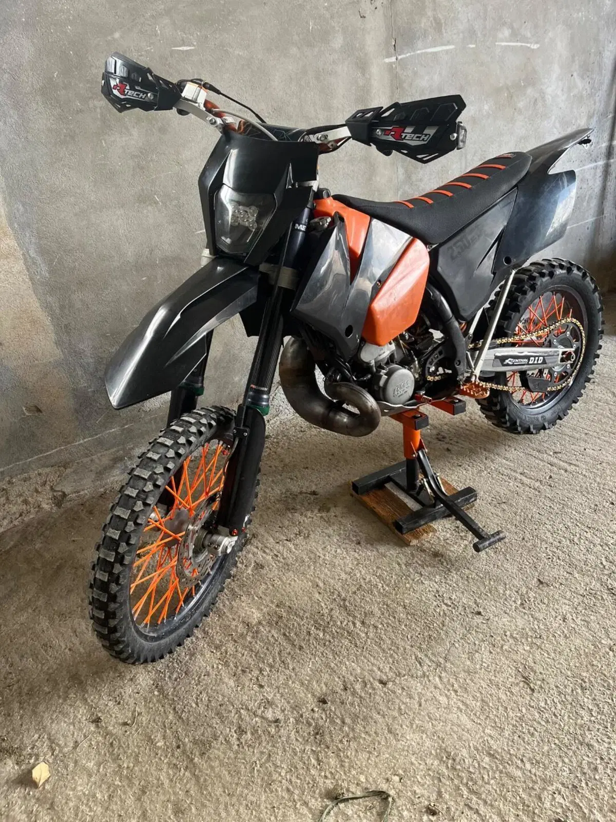 KTM 250 EXC (2006) (2)