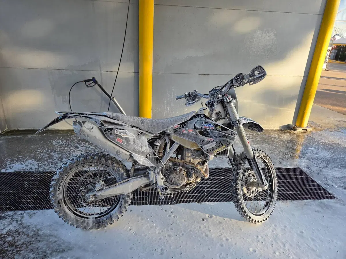Husqvarna FE 250 (2015) (5)