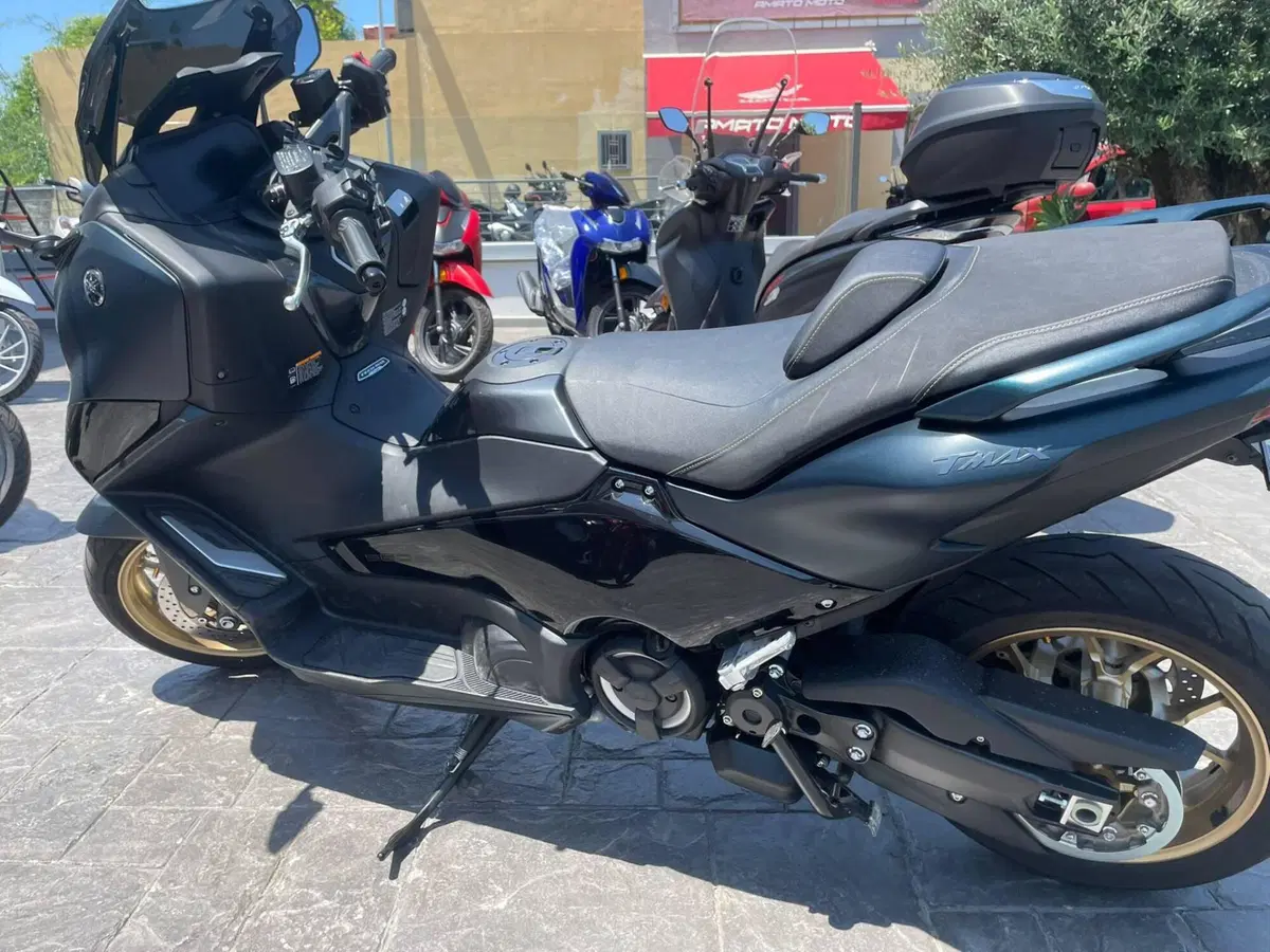 Yamaha T-Max 560 Tech Max (2022 - 24) (6)