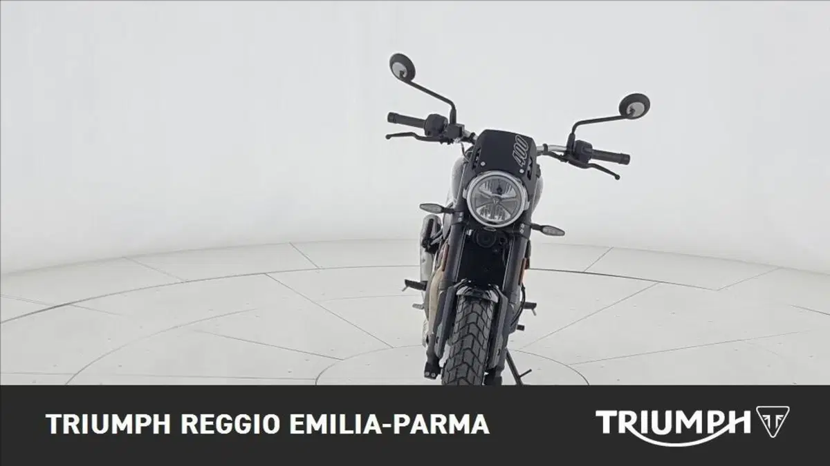 Triumph Tracker 400 (2026) (5)
