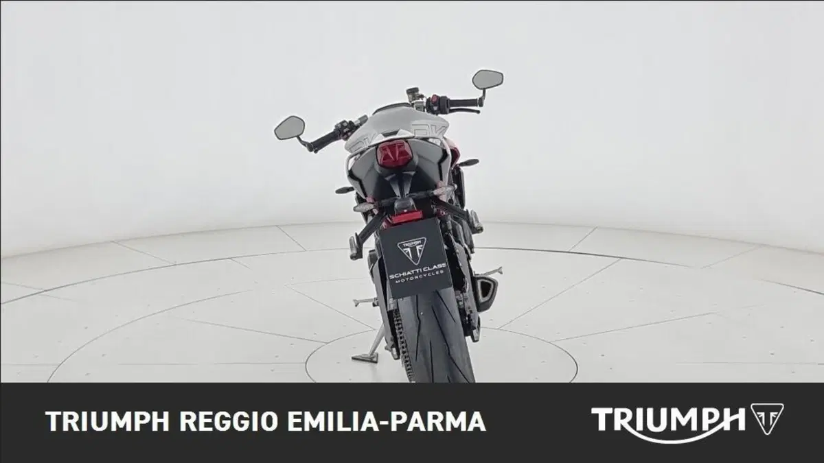 Triumph Street Triple 765 RX (2026) (3)