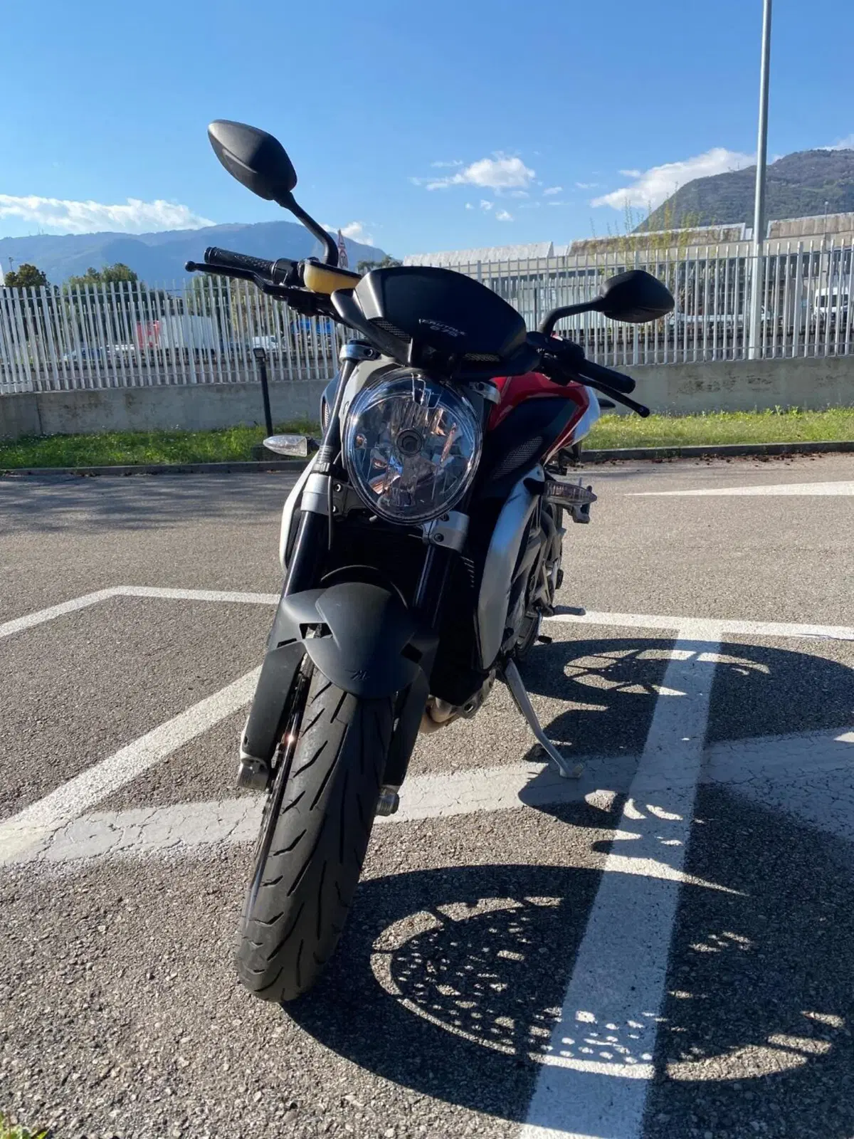 MV Agusta Brutale 675 EAS ABS (2011 - 16) (2)