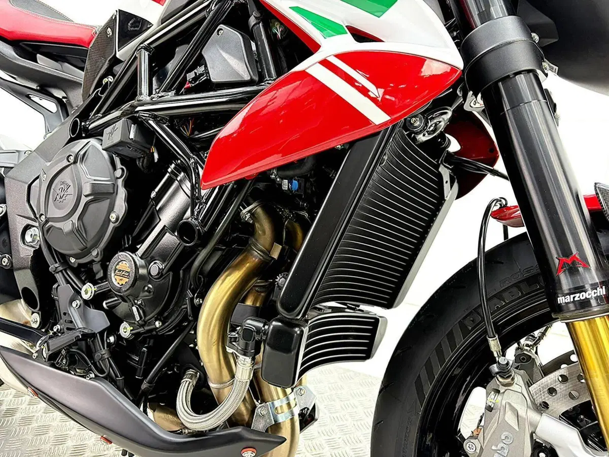 MV Agusta Dragster 800 RC SCS (2022 - 25) (10)