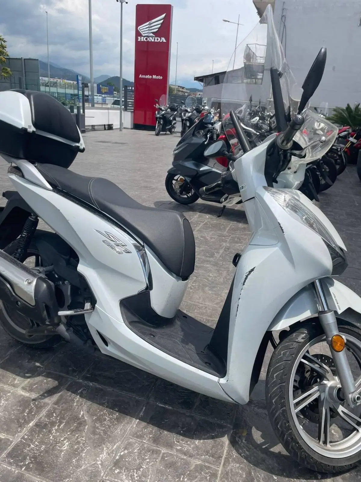 Honda SH 300 i ABS (2016 - 20) (4)