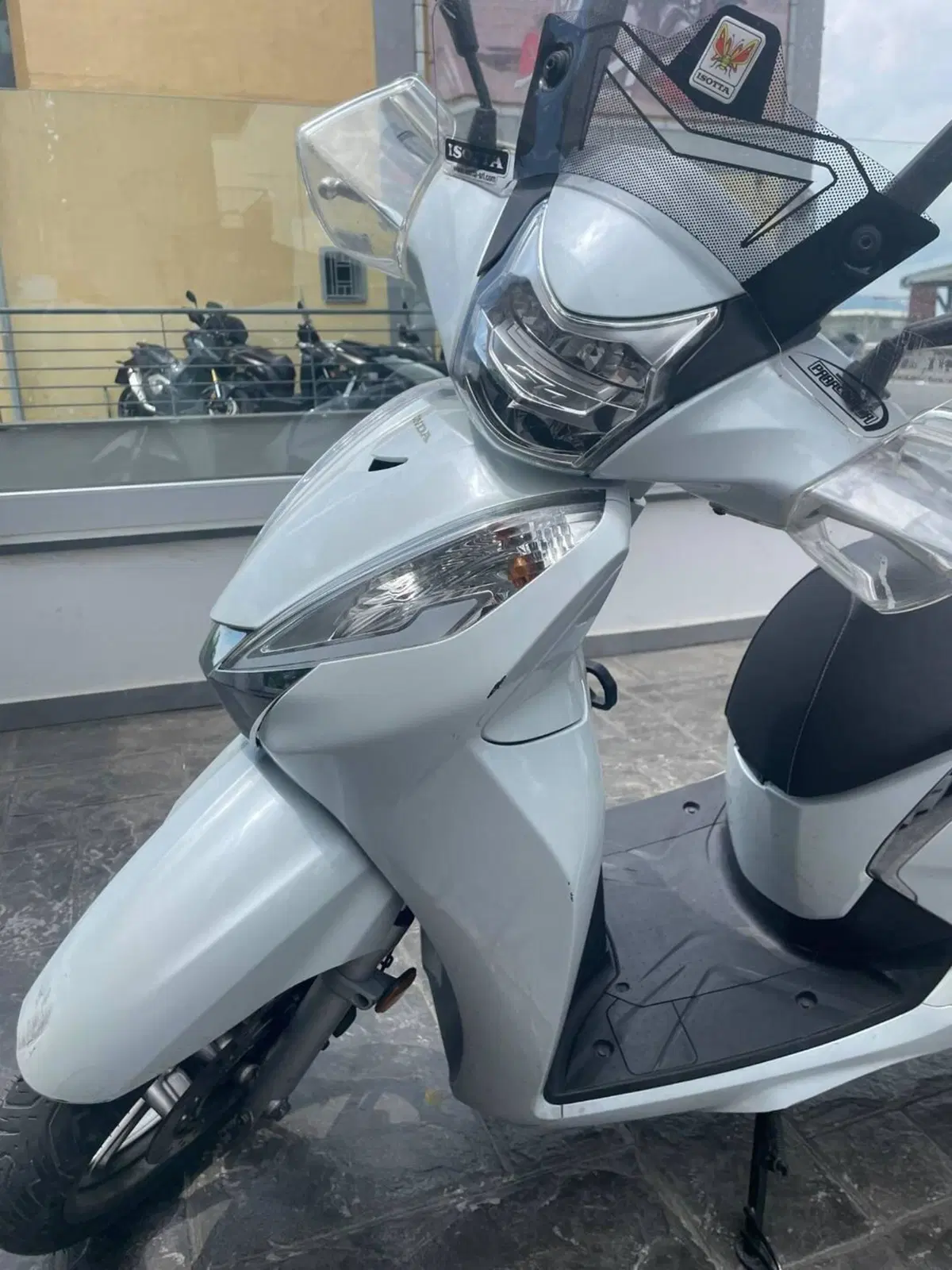 Honda SH 300 i ABS (2016 - 20) (6)
