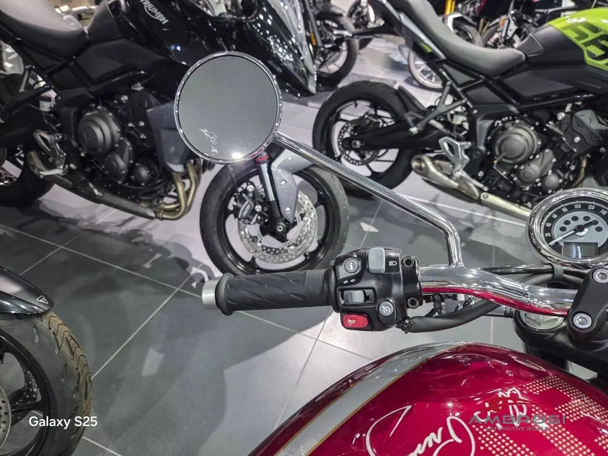 Triumph Bonneville T120 Icon Edition (2025 - 26) (9)