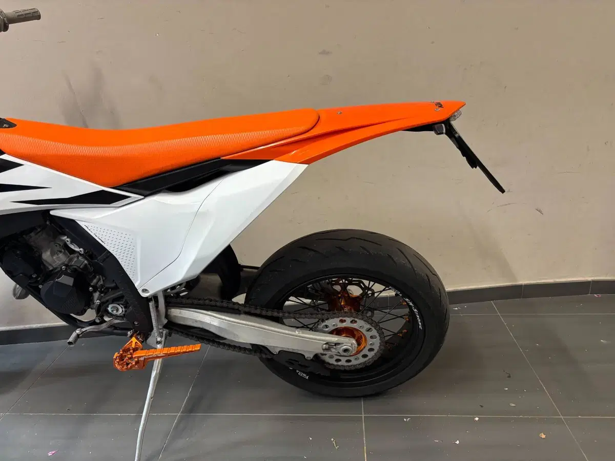KTM 125 XC-W (2025) (3)