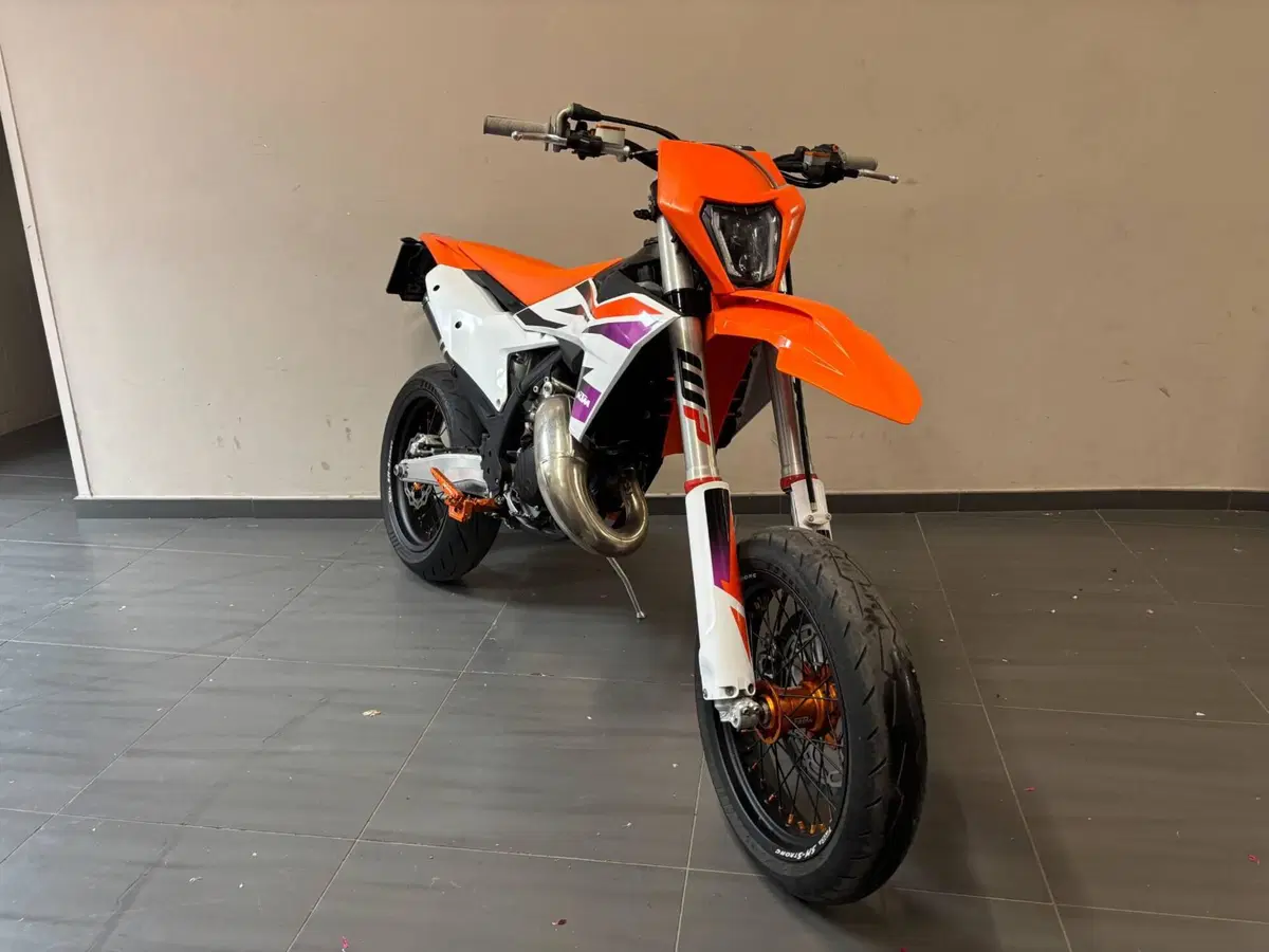 KTM 125 XC-W (2025) (5)