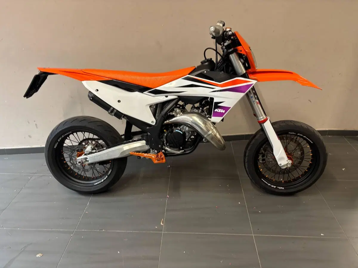 KTM 125 XC-W (2025) (6)