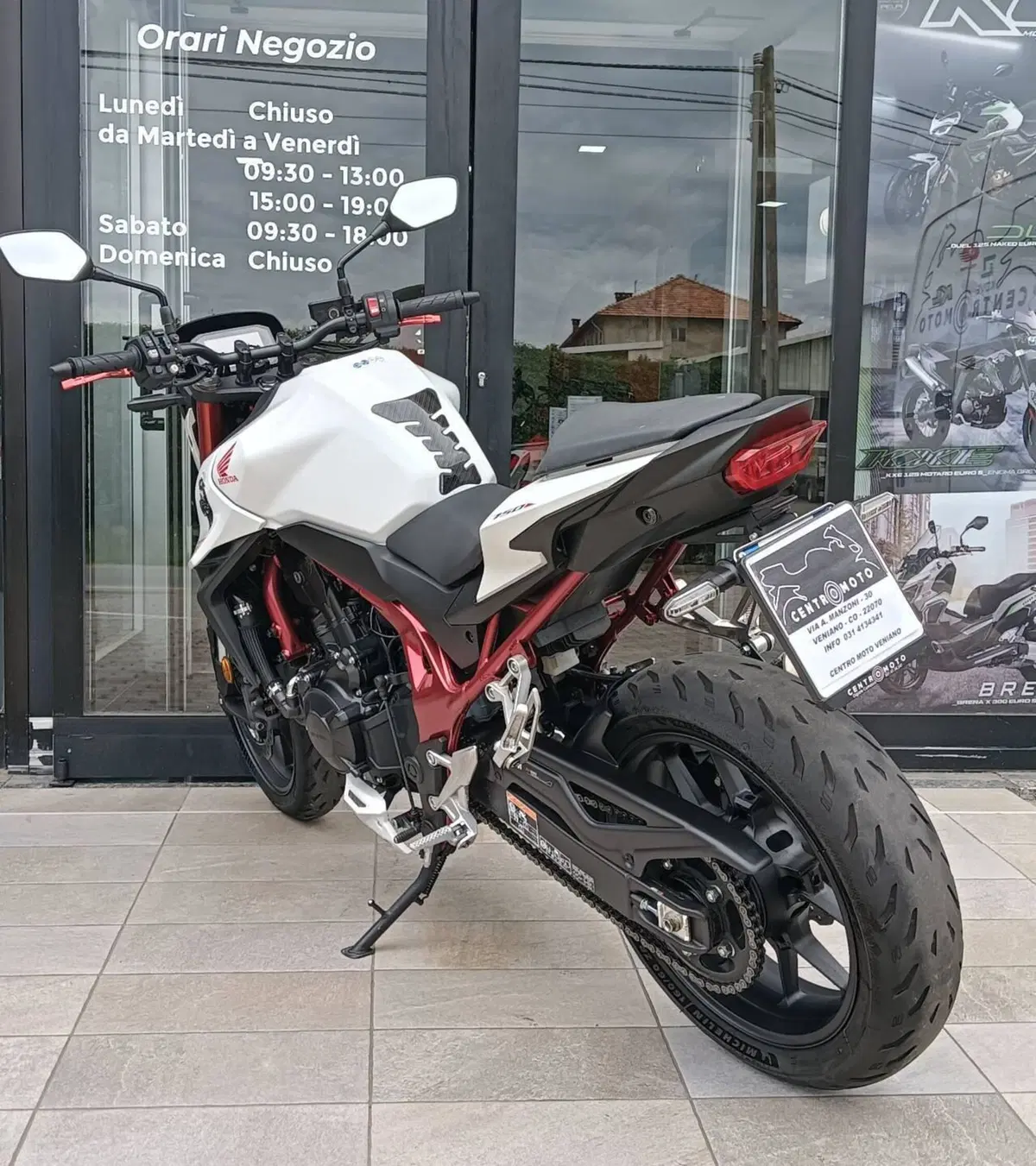 Honda CB 750 Hornet (2023 - 24) (3)
