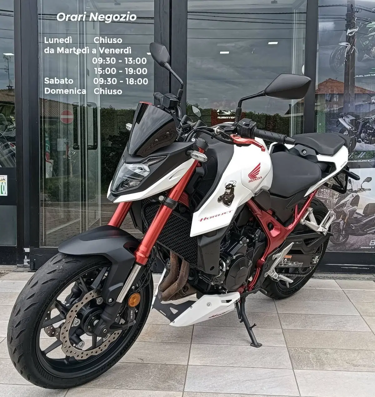 Honda CB 750 Hornet (2023 - 24) (4)