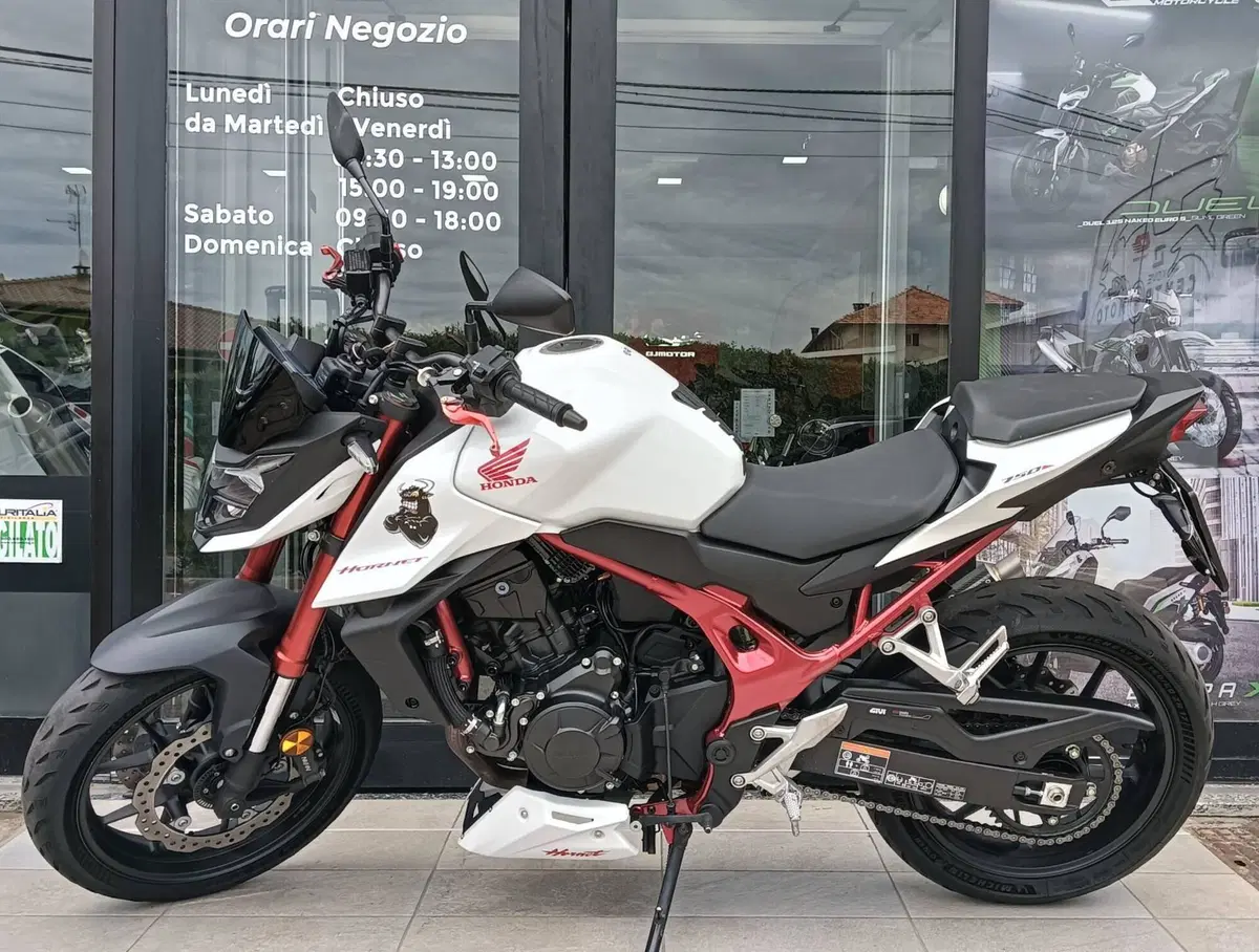 Honda CB 750 Hornet (2023 - 24) (6)