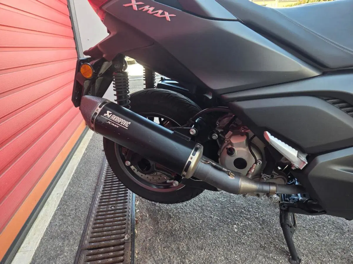 Yamaha X-Max 300 (2021 - 24) (7)