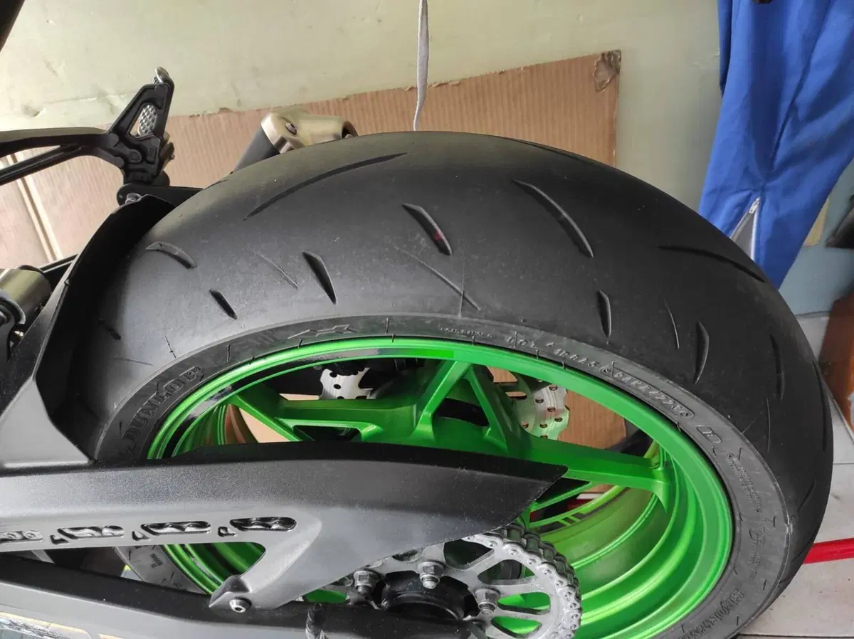 Kawasaki Z 900 (2021 - 24) (5)