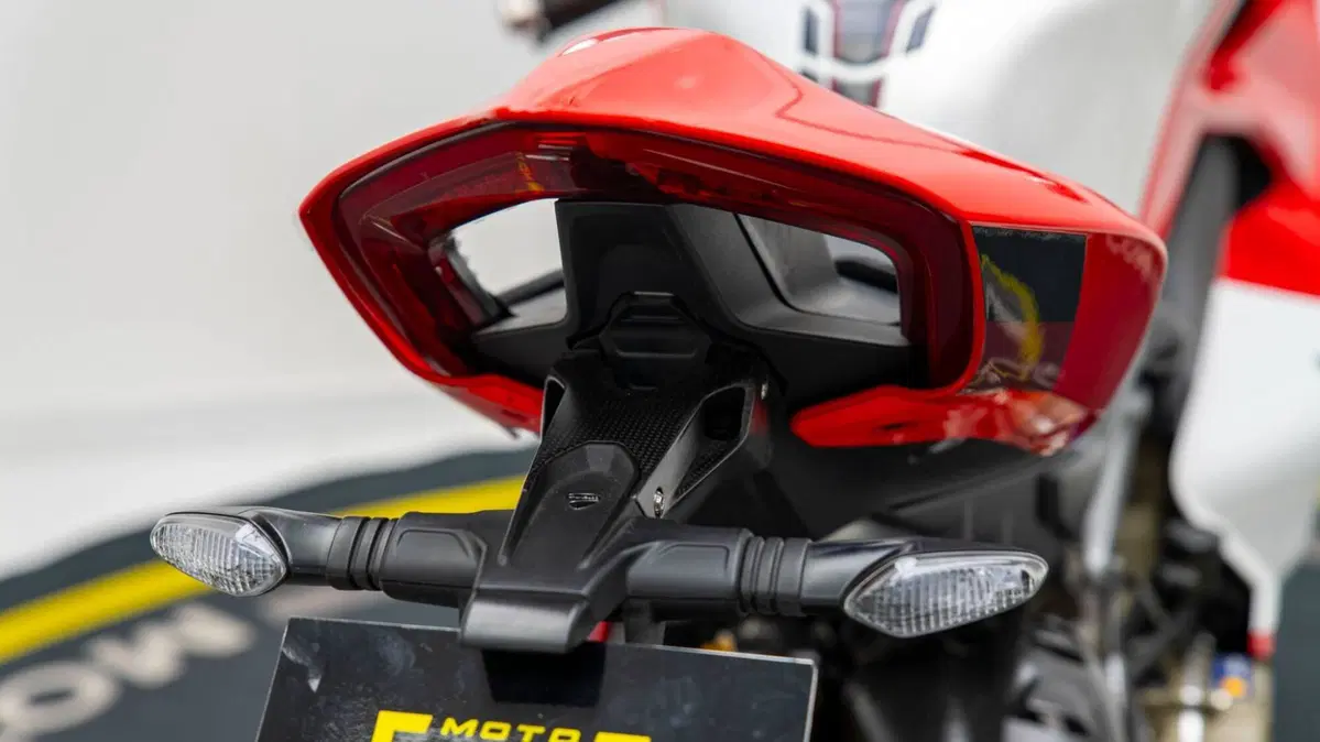 Ducati Panigale V4 R (2023 - 24) (16)
