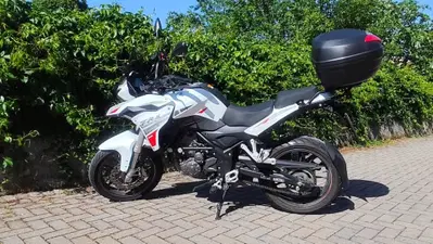 Benelli TRK 251 (2022 - 25) usata