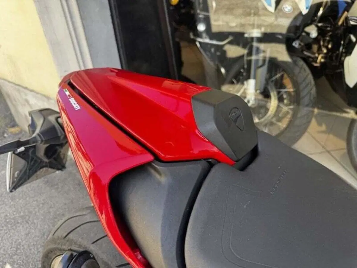 Ducati Monster 937 + (2021 - 25) (6)