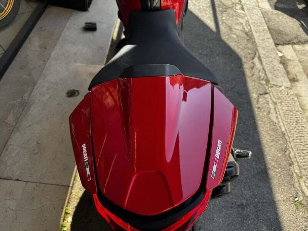 Ducati Monster 937 + (2021 - 25) (16)