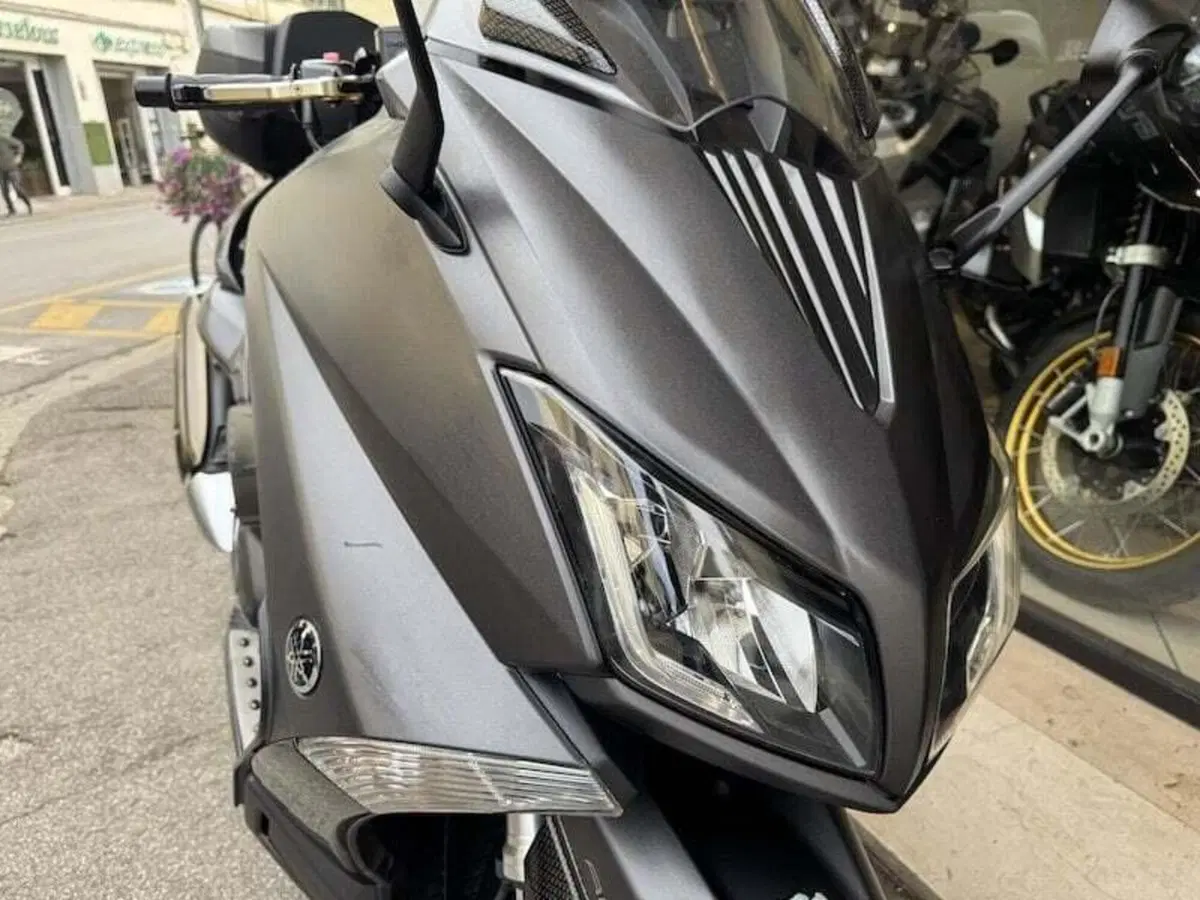 Yamaha T-Max 530 ABS (2015 - 17) (8)