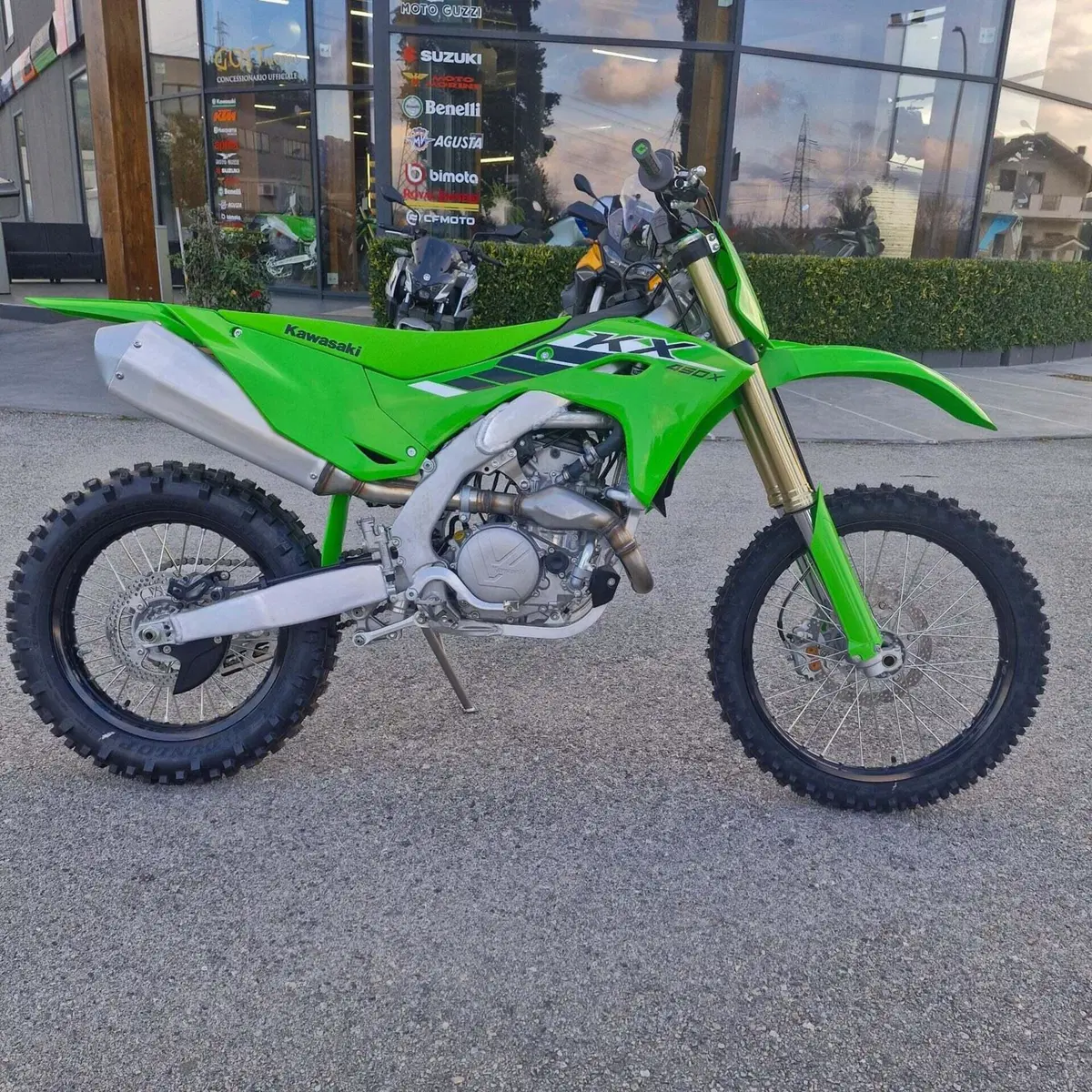 Kawasaki KX450 (2025) (2)