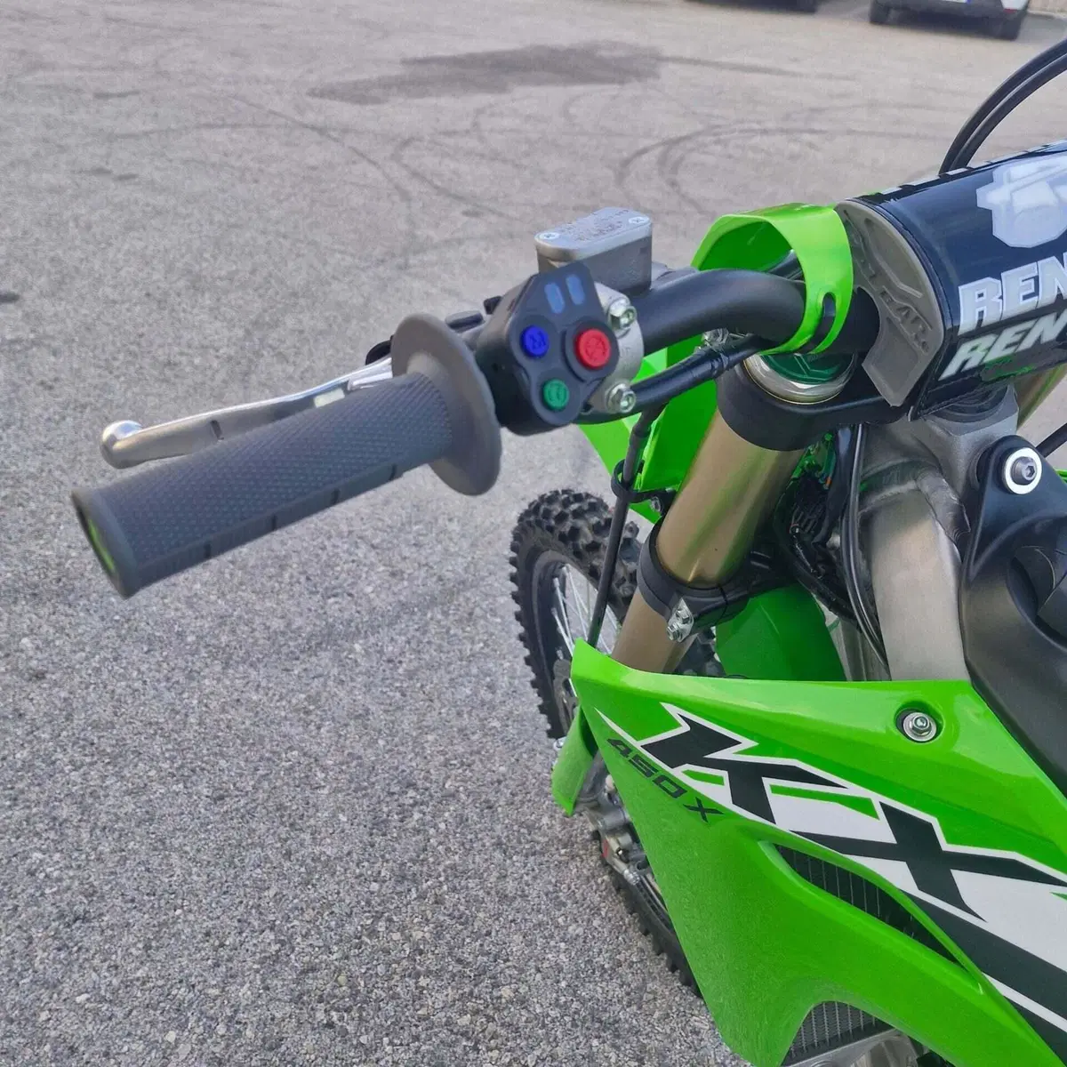Kawasaki KX450 (2025) (9)