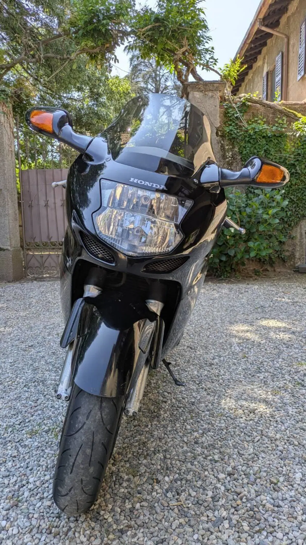 Honda CBR 1100 XX Superblackbird (1996 - 98)