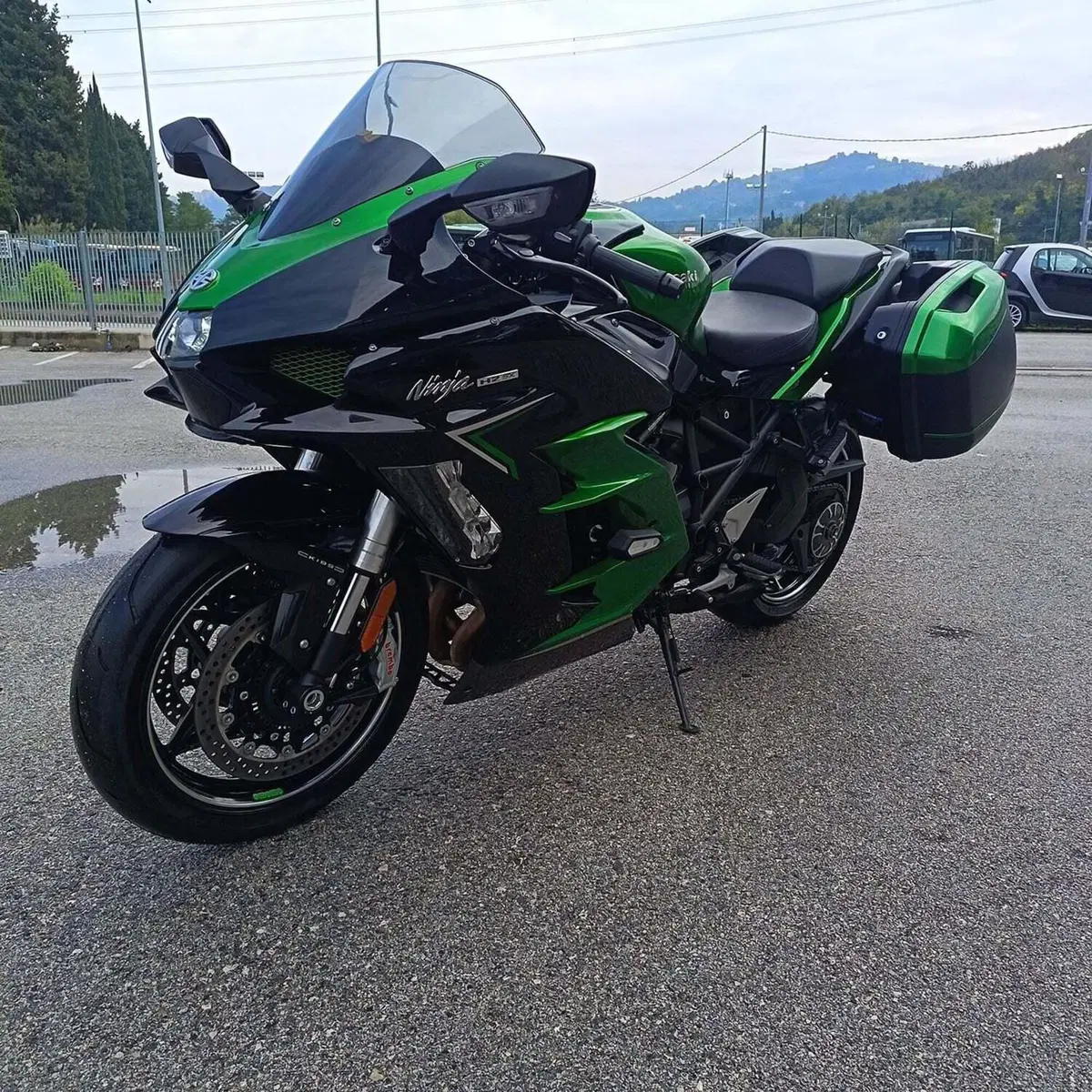 Kawasaki Ninja H2 SX SE Performance (2022) (9)