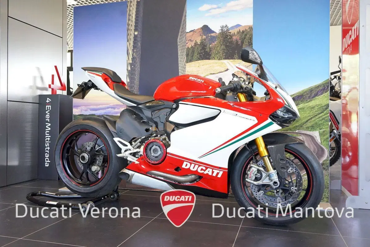 Ducati 1199 Panigale S Tricolore (2012 - 14) (2)