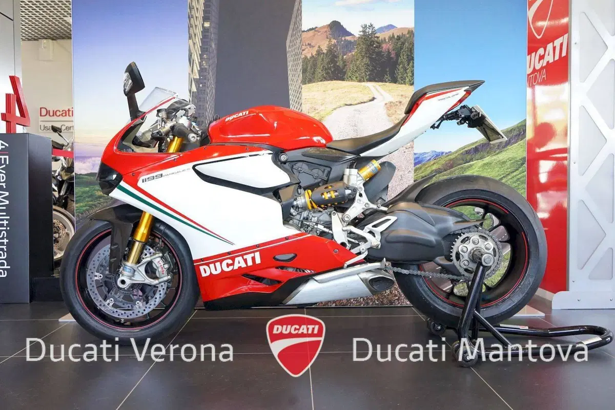 Ducati 1199 Panigale S Tricolore (2012 - 14) (11)
