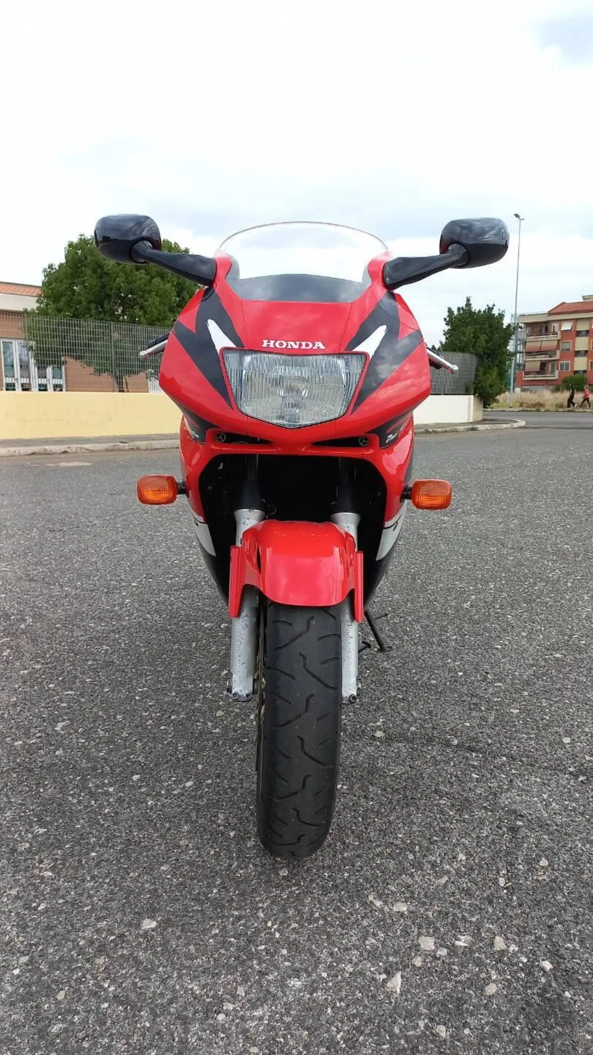 Honda cbr 600F (6)