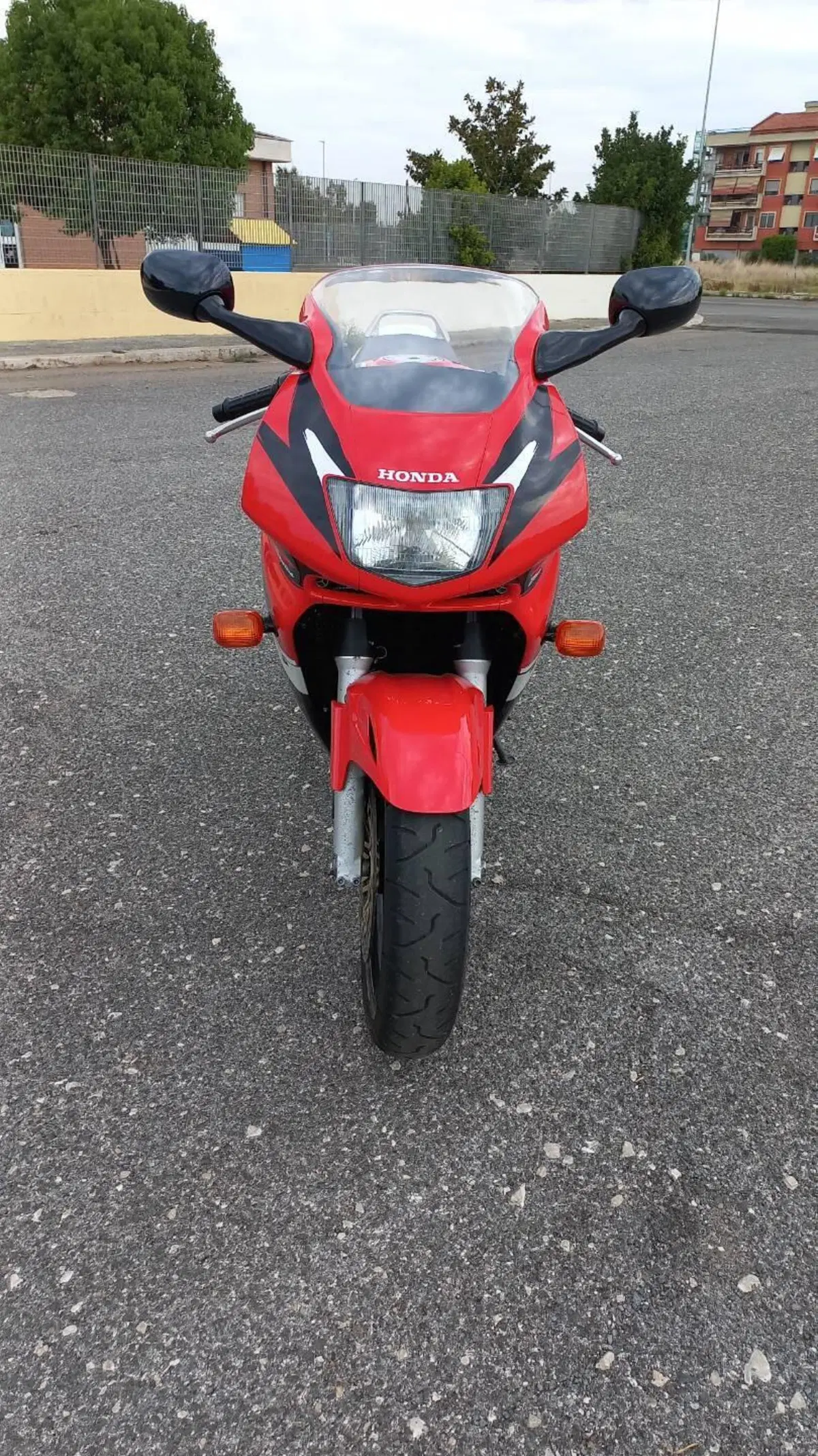 Honda cbr 600F (10)