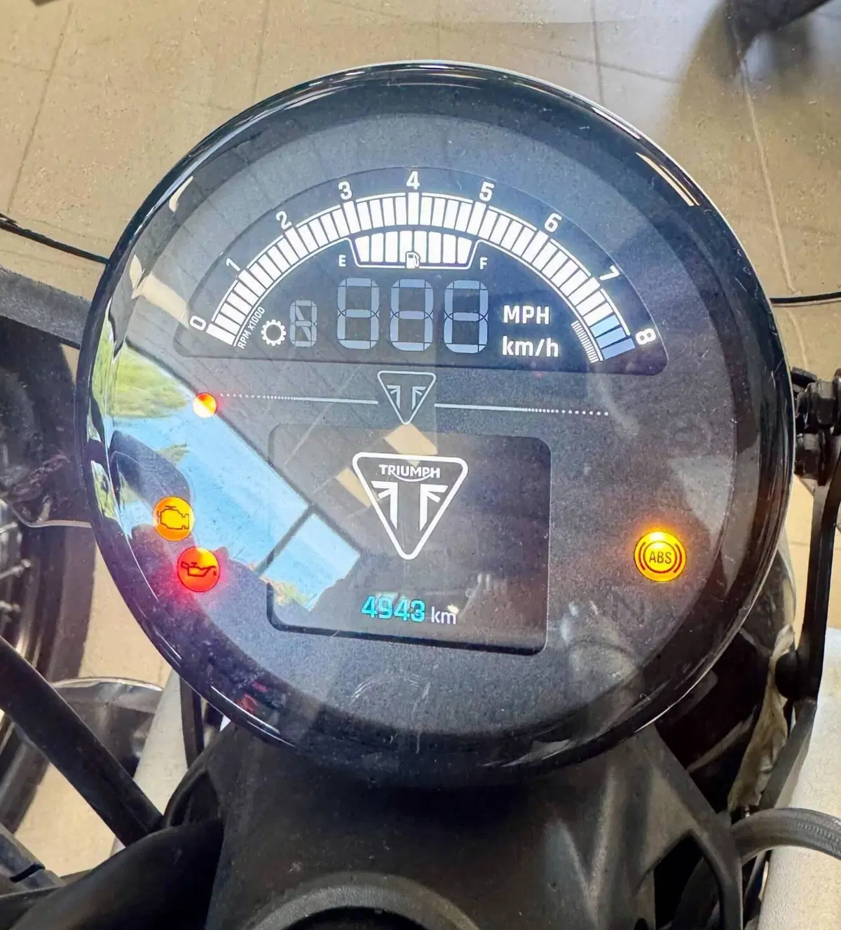 Triumph Scrambler 1200 XE (2024 - 25) (2)